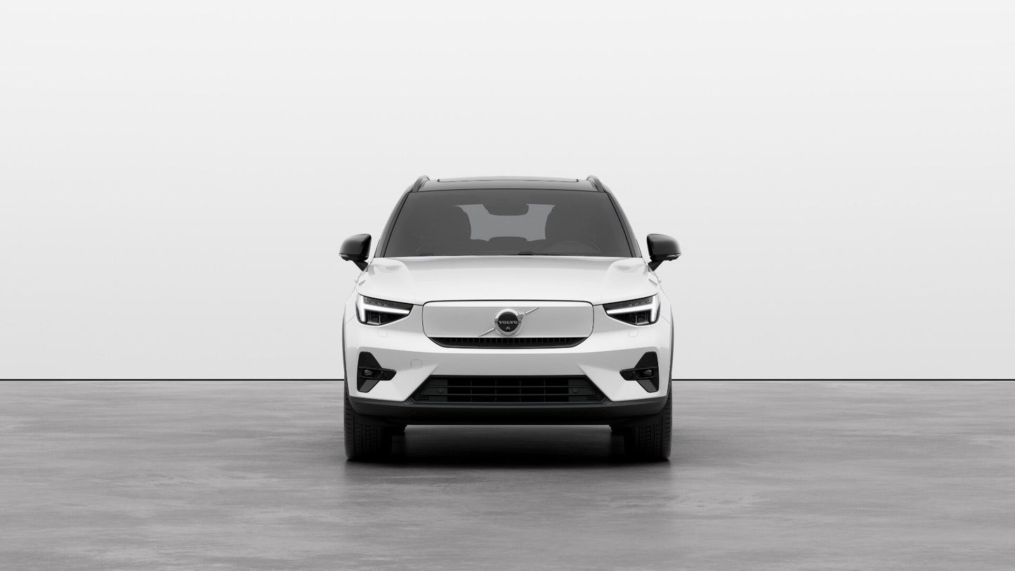 VOLVO XC40 - DAILY RENTAL CAPE TOWN - CRYSTAL WHITE