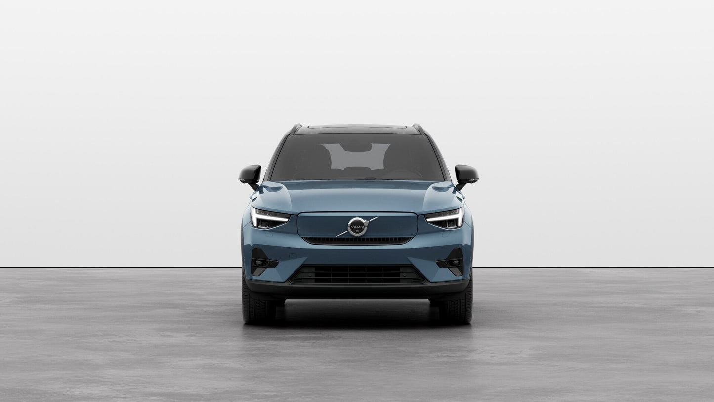 VOLVO XC40 FJORD BLUE - DAILY RENTAL CAPE TOWN