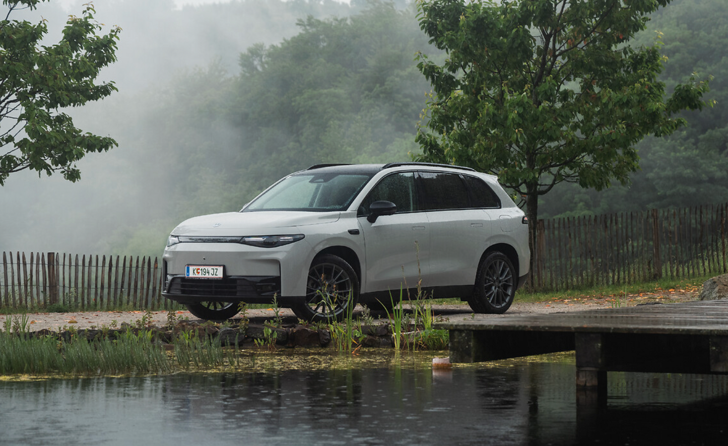 LEAPMOTOR C10 - DAILY RENTAL CAPE TOWN - TUNDRA GREY