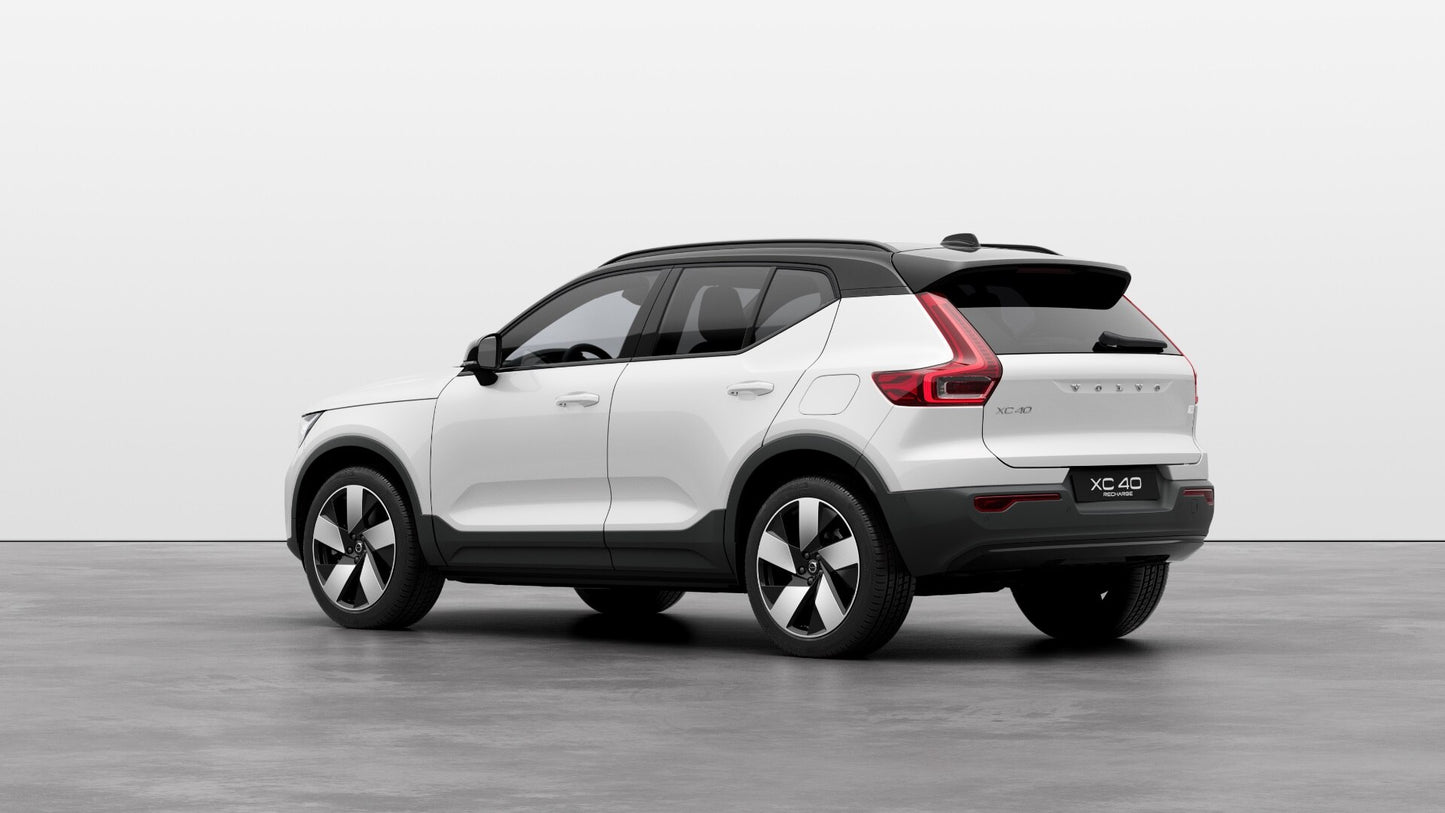 VOLVO XC40 CRYSTAL WHITE - DAILY RENTAL CAPE TOWN