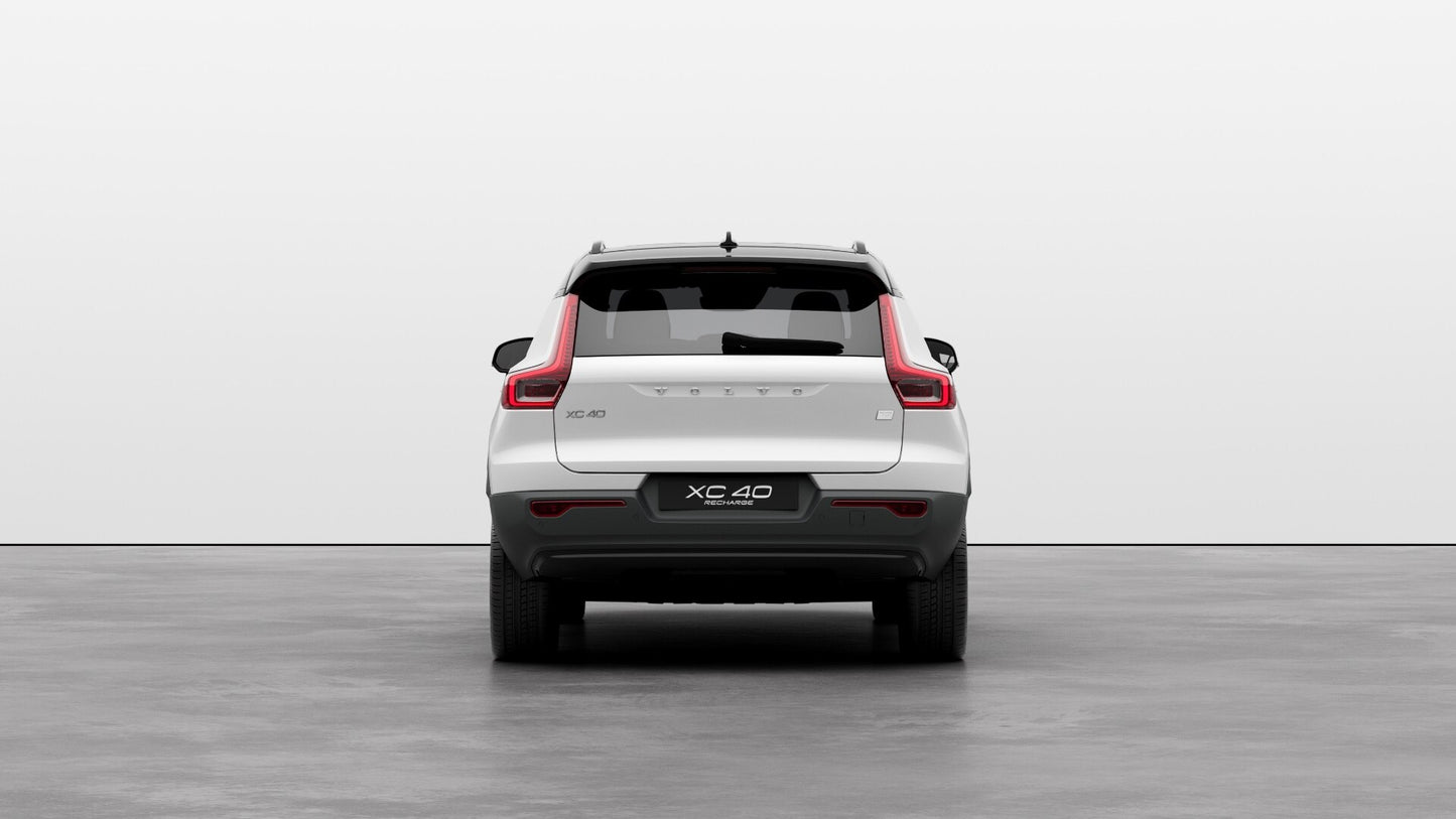 VOLVO XC40 CRYSTAL WHITE - DAILY RENTAL CAPE TOWN