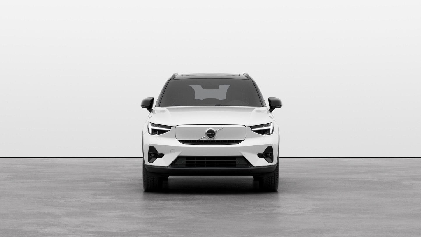 VOLVO XC40 CRYSTAL WHITE - DAILY RENTAL JOHANNESBURG