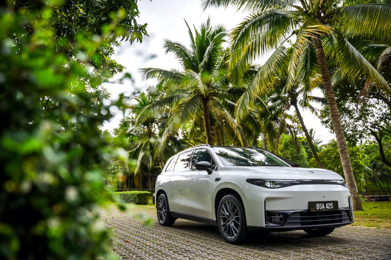 LEAPMOTOR C10 - DAILY RENTAL CAPE TOWN - PEARLY WHITE