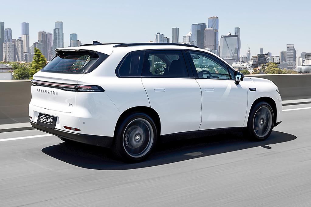 LEAPMOTOR C10 - DAILY RENTAL CAPE TOWN - PEARLY WHITE